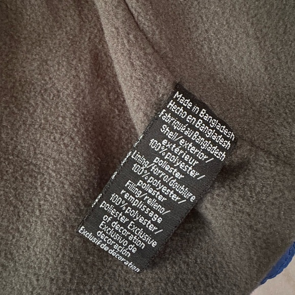 NWOT Calvin Klein Large puffer jacket with pockets and removable hood - Picture 2 of 8